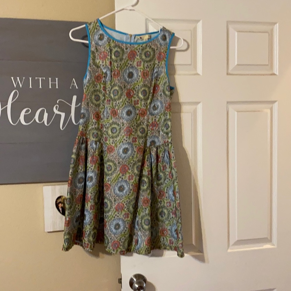 Women’s size 2/4 dress